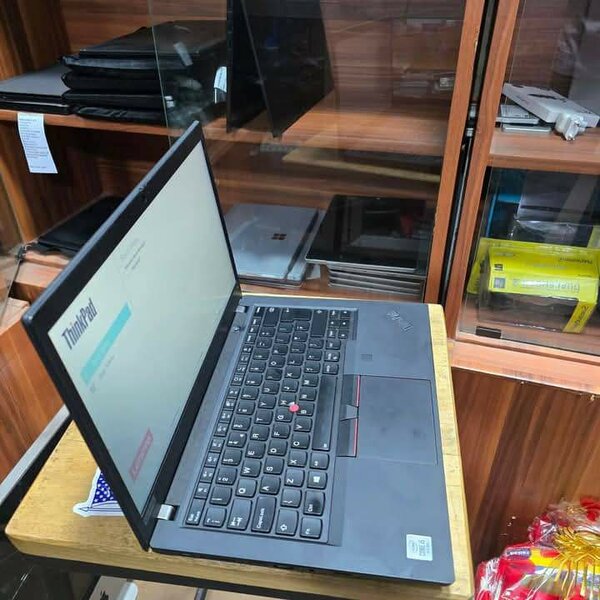 Lenovo Thinkpad T14 ML
