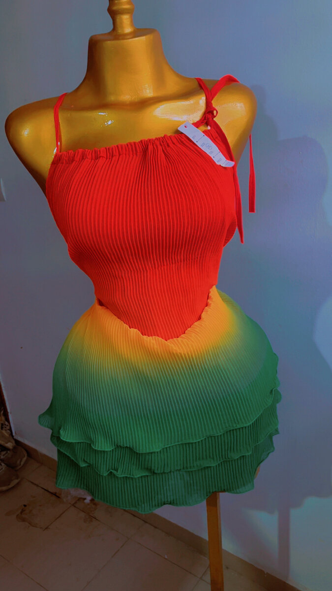 Robe d'été colorée élégante