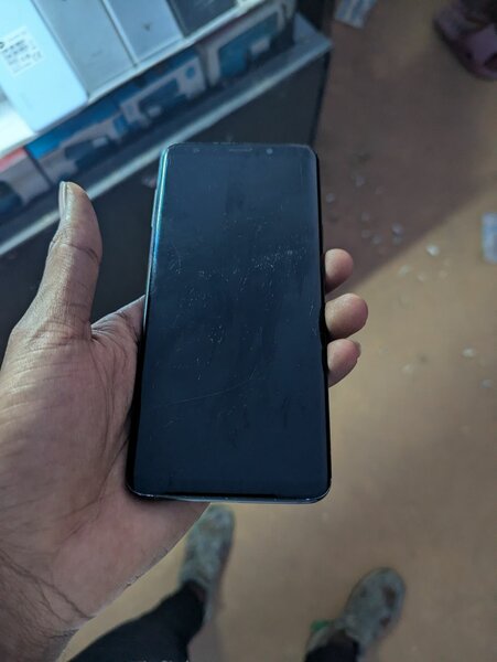 Samsung Galaxy S9 Plus 64giga_6giga Ram