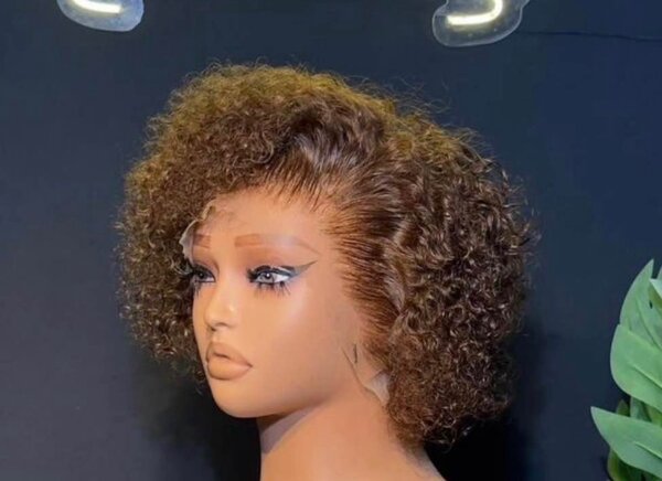 Perruque Bouclée Naturelle