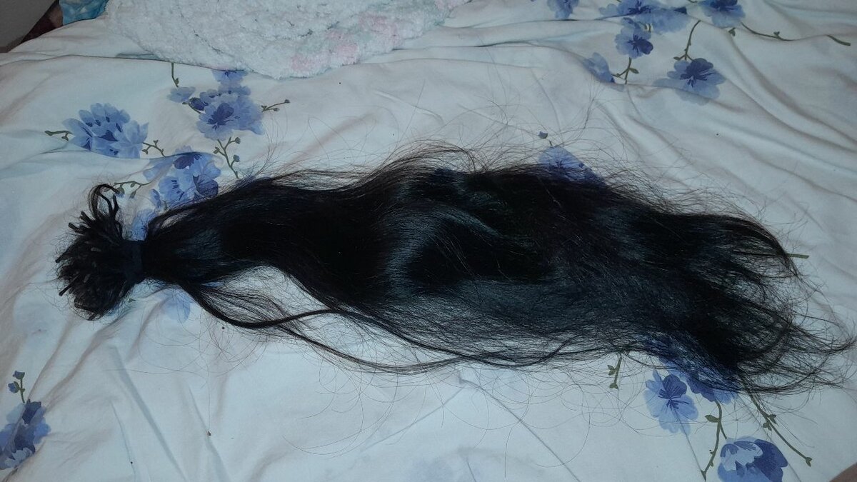 Живые нарощенные волосы 65-70см ,капсула270-300