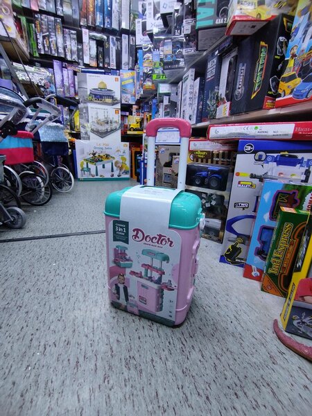 Чемоданы разных видов для девочек и мальчиков