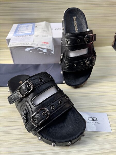 Sandales en cuir élégantes