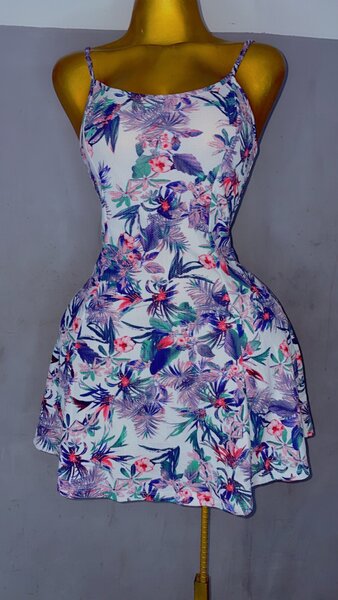 Robe d'été florale( FRIPERIE)