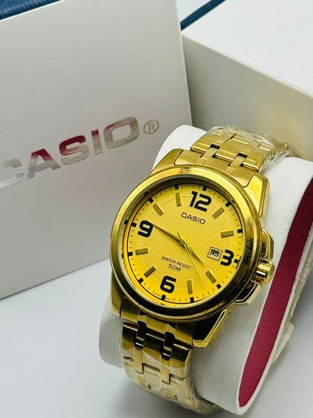 MONTRE LUXE HOMME CASIO