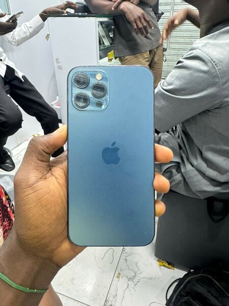 iPhone 12 Pro Max Bleu 256 g