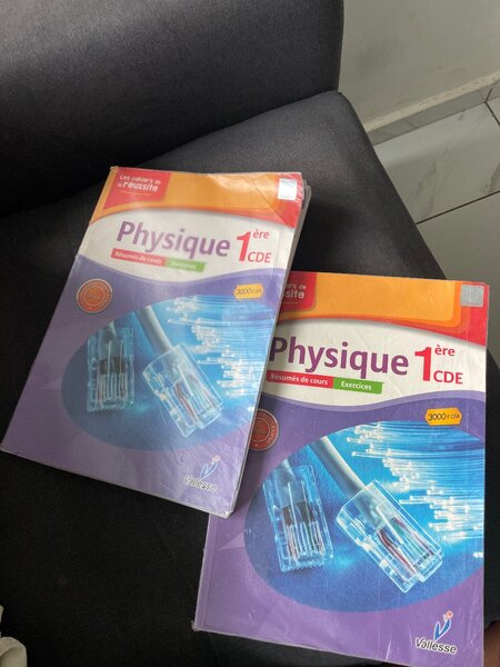 Livre Physique 1ère CDE - Valresso
