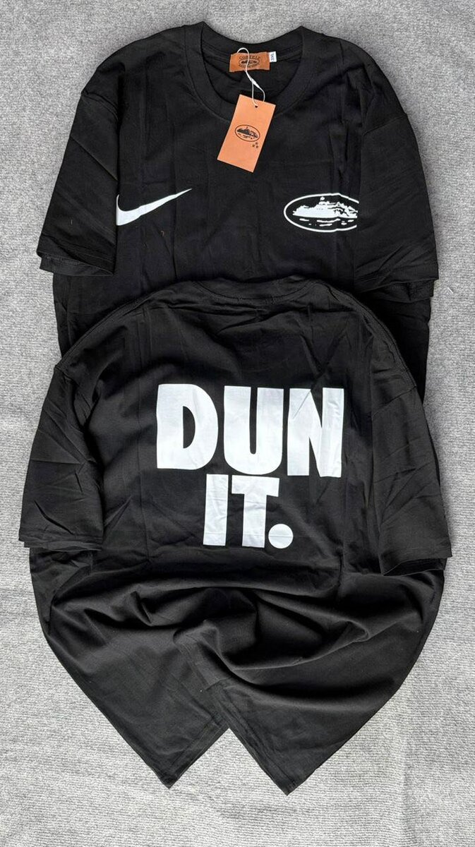 T-shirts modernes en coton