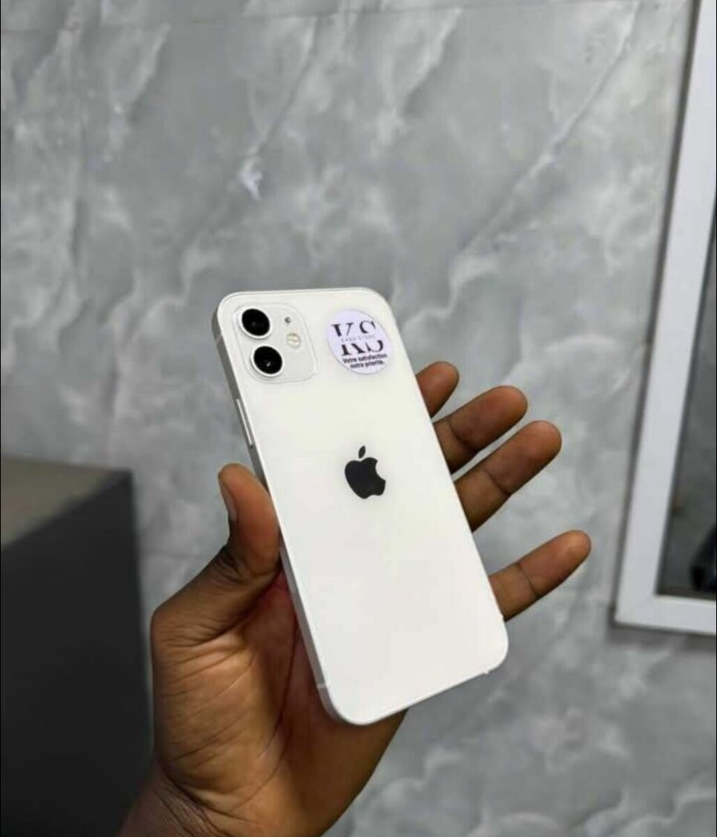 iPhone 11 - Rouge et Blanc