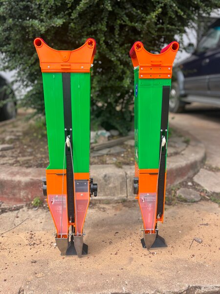 Semoir vertical à double bec