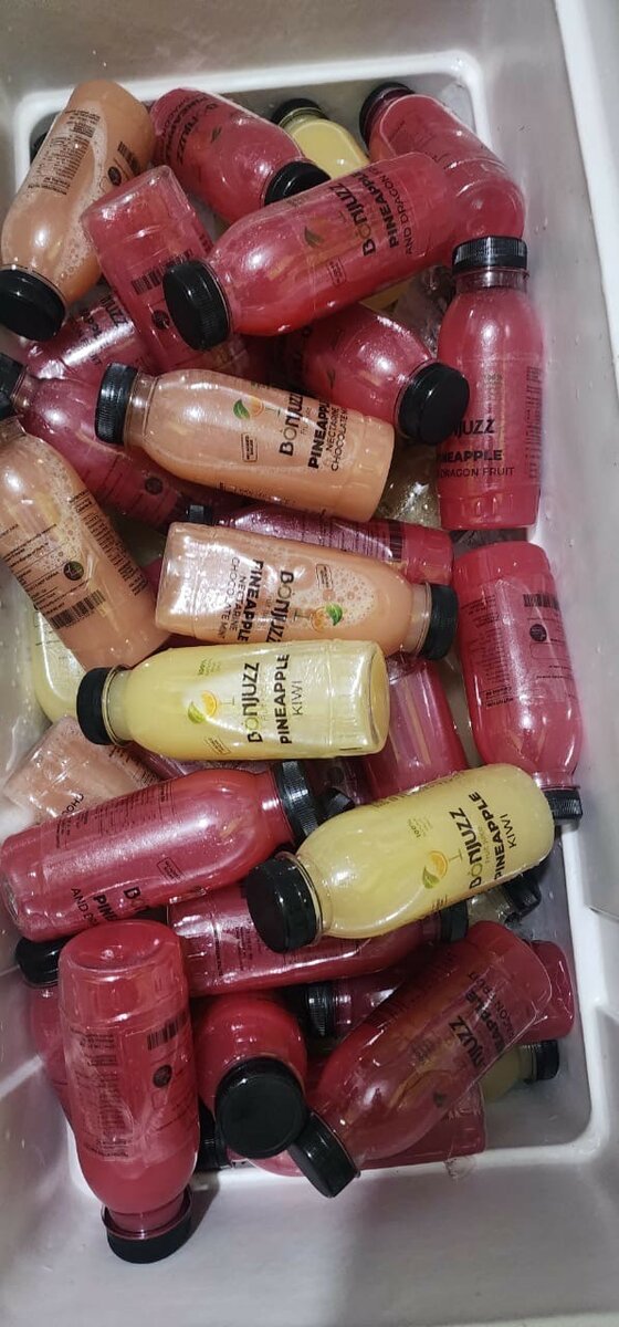 Cold - Pressed organic natural fruit juices