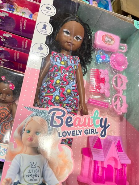Poupée 'Lovely Girl' avec Accessoires