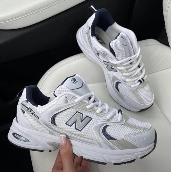 Baskets blanches confortables