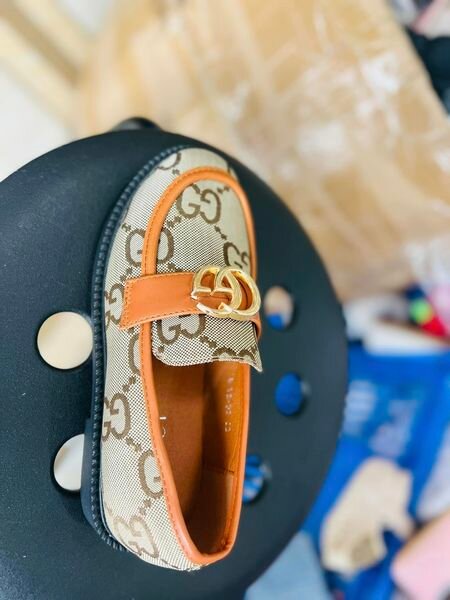 Gucci women's shoes,brown,size 30-37