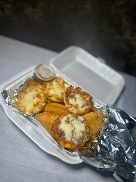 Mini Pizzas et Empanadas Gourmandes