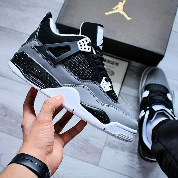 Jordan 4