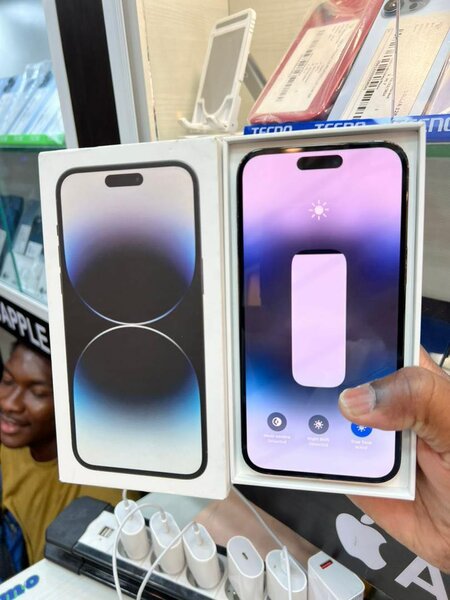 iPhone 14pro 128giga casineuf très propre