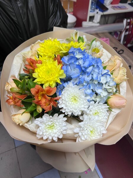 Микс букет за 2000сом