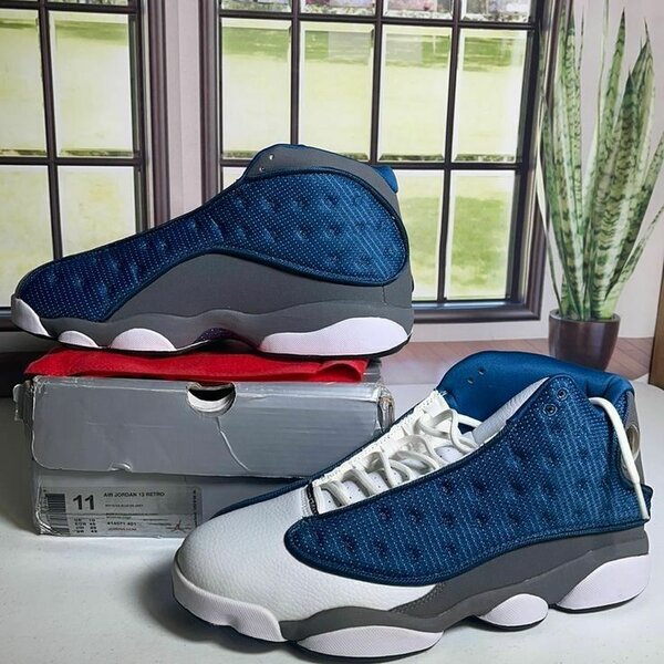 AIR JORDAN RETRO 13