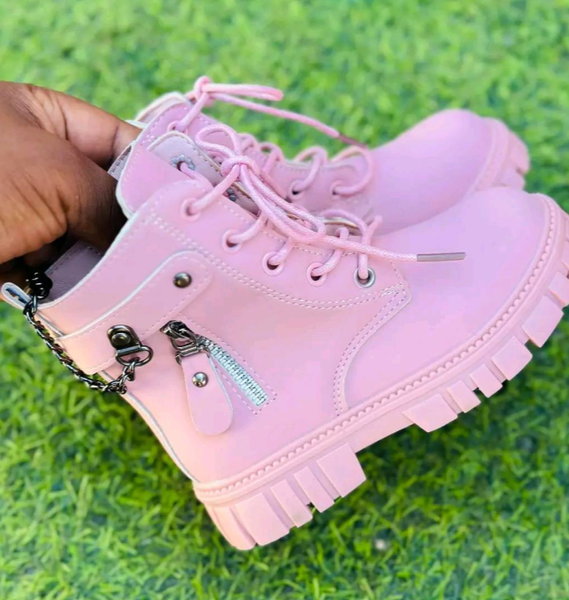 Kids boots