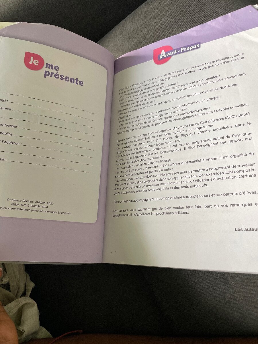 Livre Physique 1ère CDE - Valresso