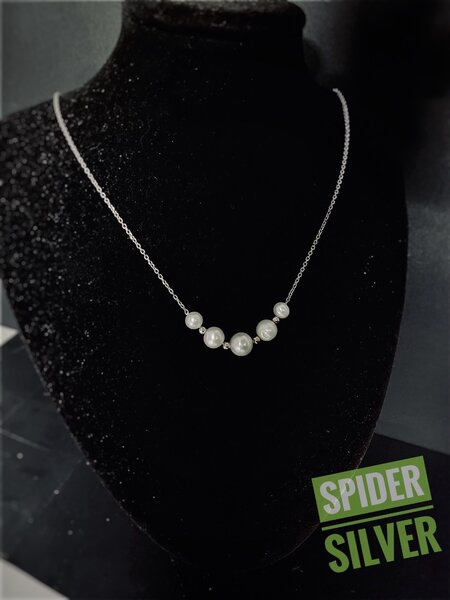 Серебряное ожерелье с жемчугом