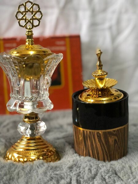 Brûleur d'encens décoratif doré