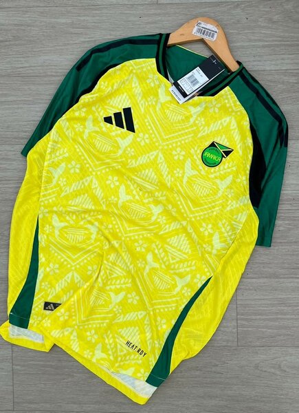 Maillot de football authentique