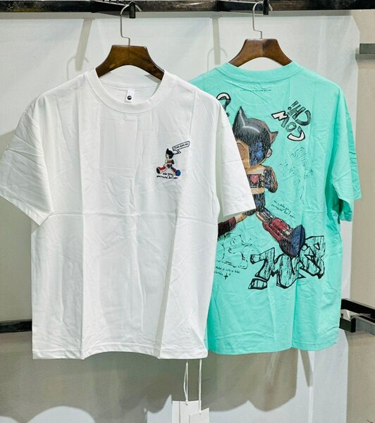 T-shirts graphiques tendance