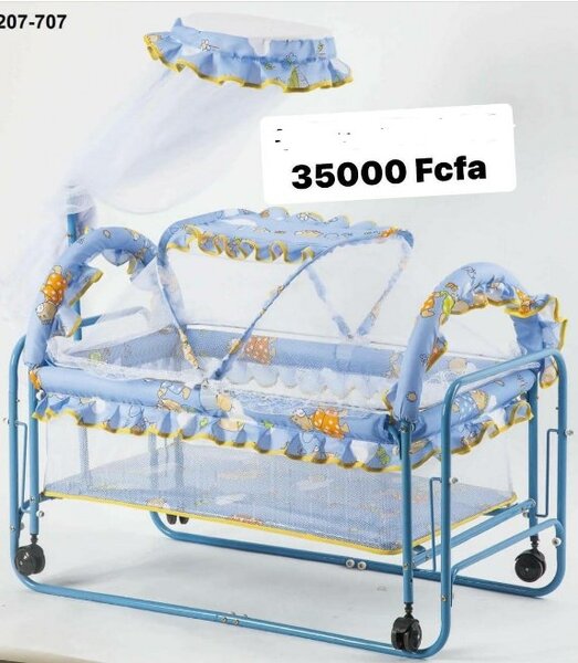 Parc pour bébé avec moustiquaire