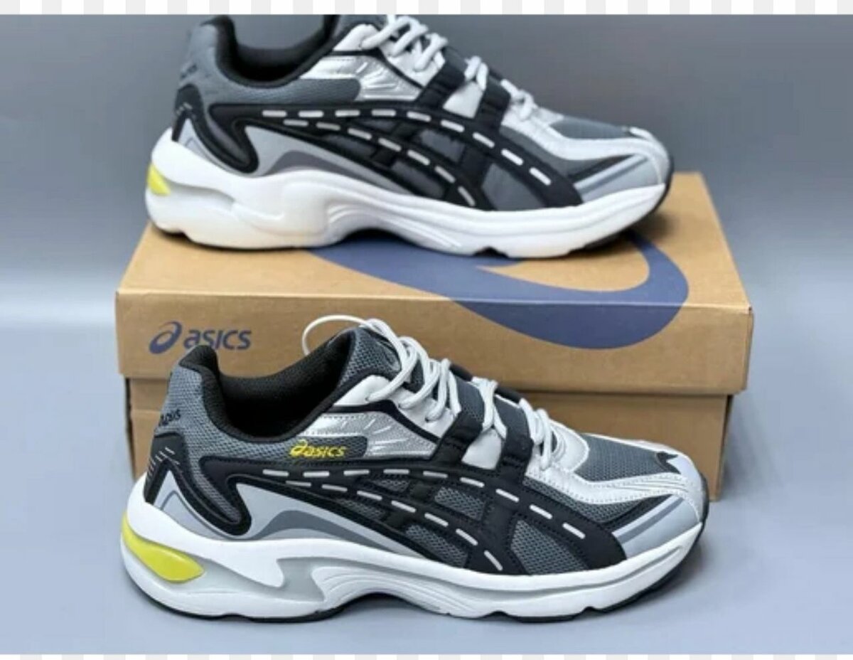 ASICS Sneakers Trendy Confortables