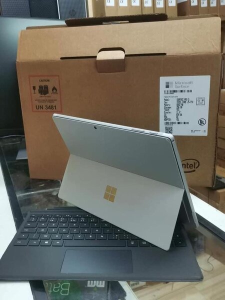 Microsoft surface pro 5