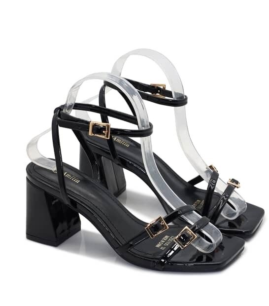 Sandales à talons carrés élégantes