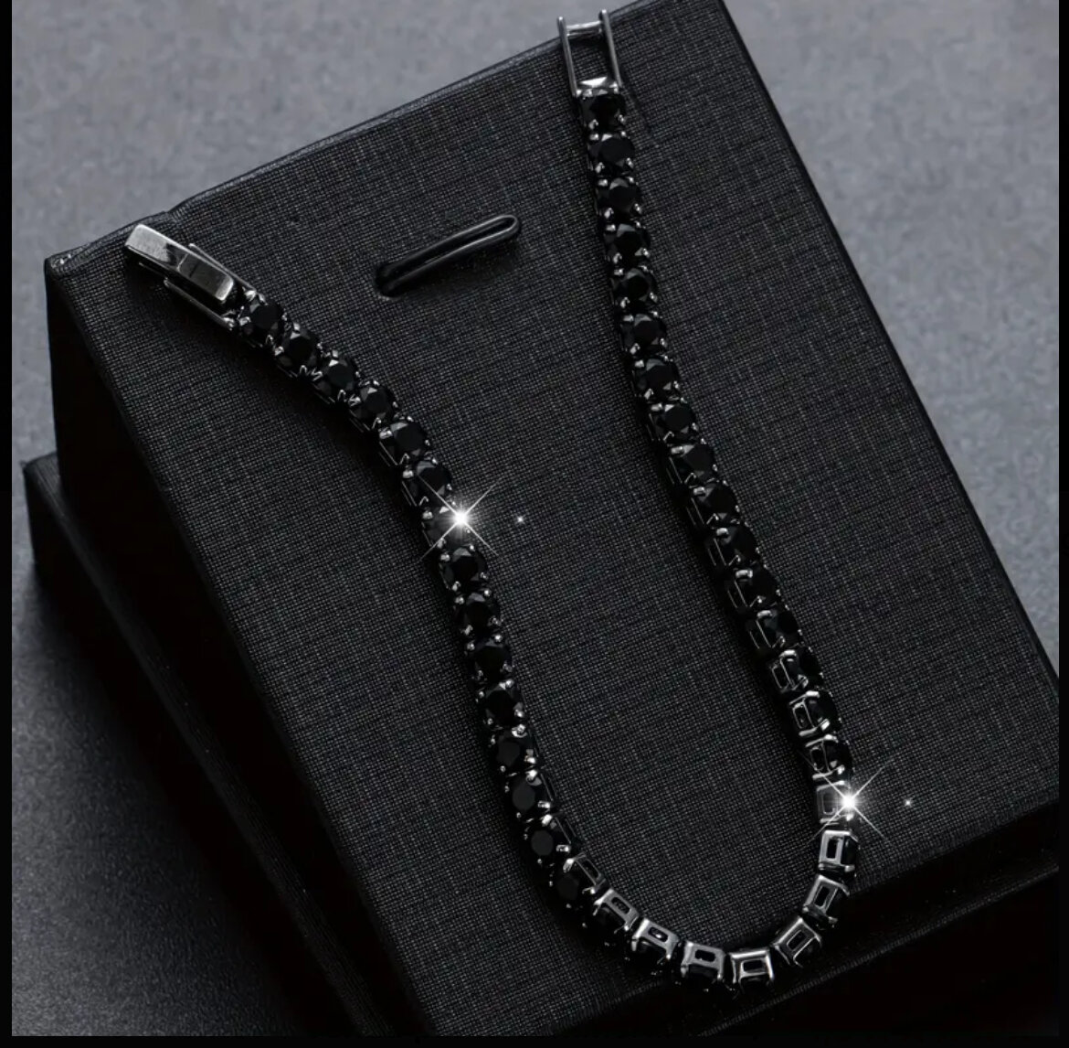 Bracelet élégant en acier noir