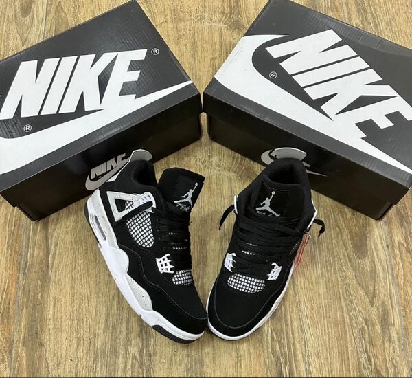 Jordan 4