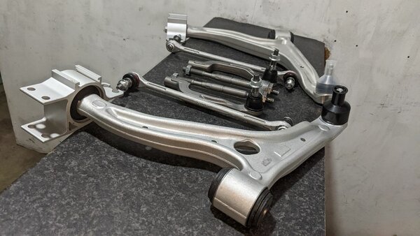 Fully Suspension Kit BENZ GLA X156 , BENZ CLA W176 2016