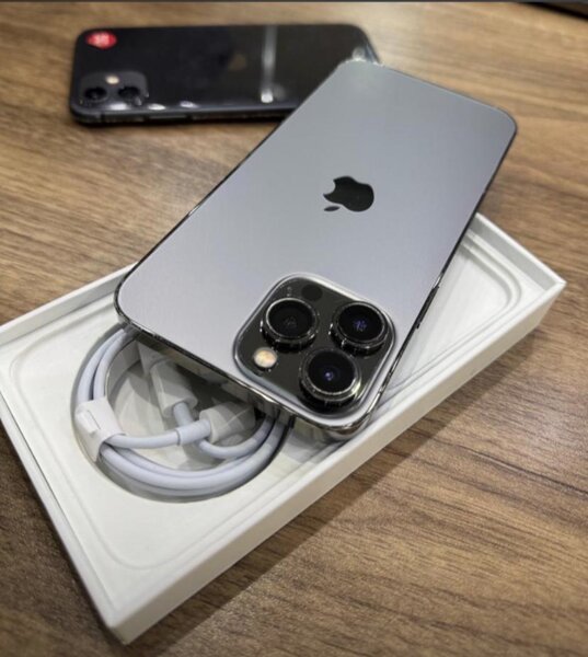 13 pro Max 128 gig factory unlock