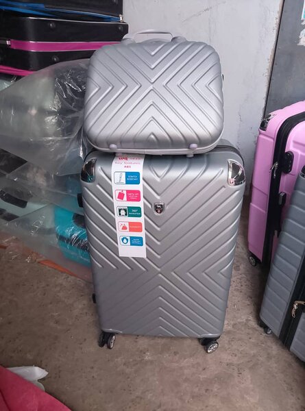 28 kg valises en plastique +