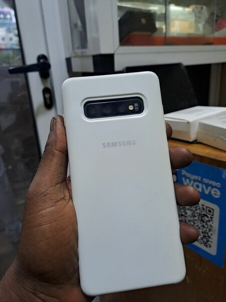 Samsung s10plus 128gigas ram8 .2 puces