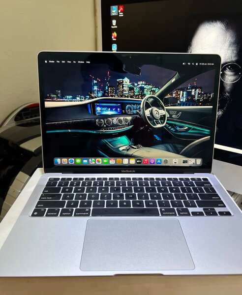 MacBook Air 2020 new