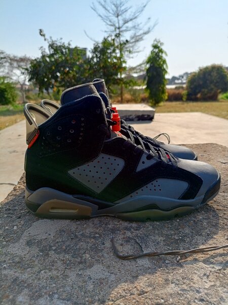 Jordan 6 Paris Saint Germain