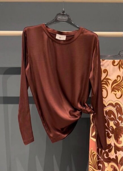 Лонгслив от Vicola