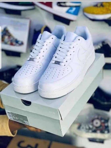 Baskets blanches classiques homme