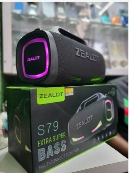 Zealot s79