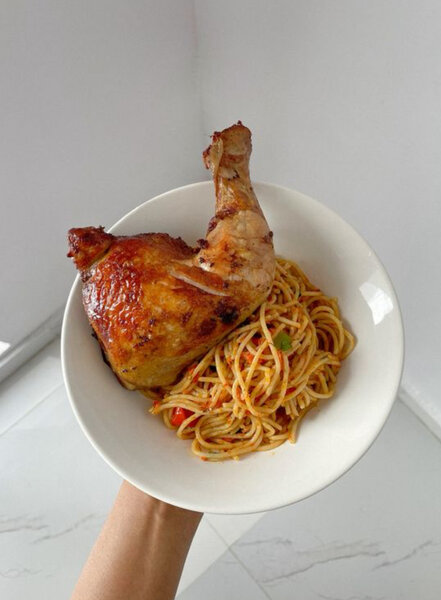 Poulet rôti avec spaghettis