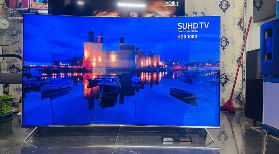 Téléviseur SUHD 4K HDR 1000