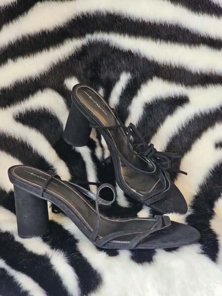 Sandale femme noir BERSHKA