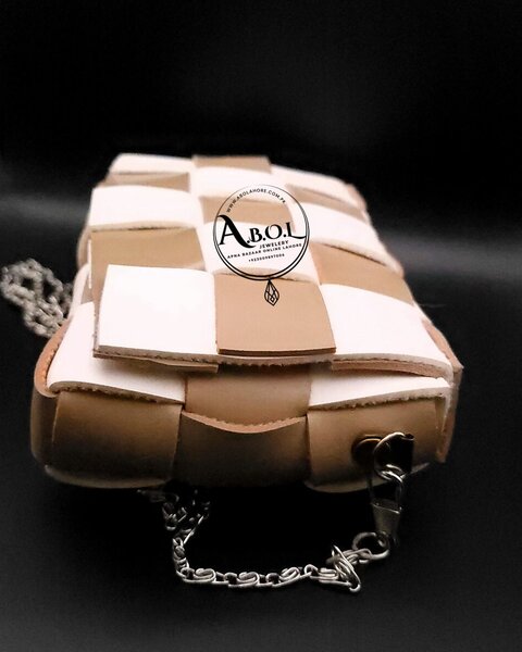 Kids bag with big chain