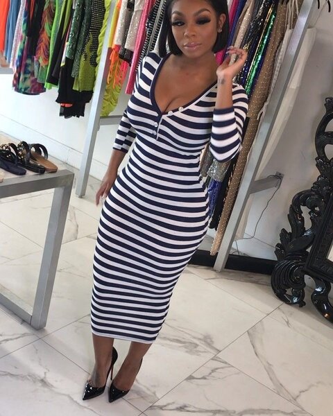 Robe moulante rayée élégante