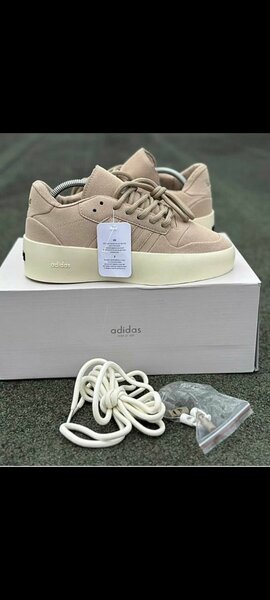 Chaussures Adidas tendance